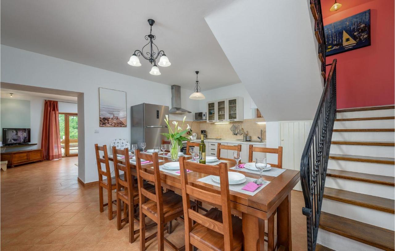 Cozy Home In Pamici With Kitchen מראה חיצוני תמונה