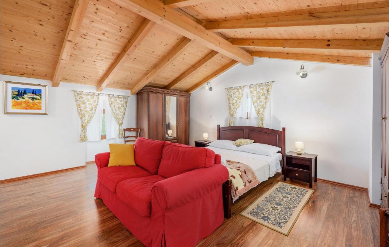 Cozy Home In Pamici With Kitchen מראה חיצוני תמונה